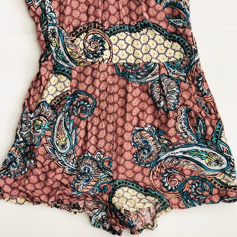 💗Matilda Paisley Print Romper Beaded Neckline - Picture 6 of 16